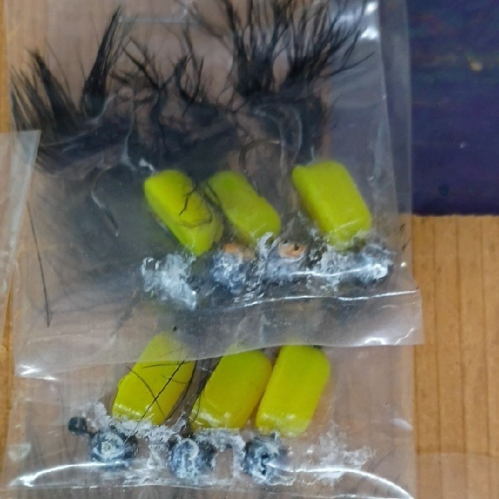 Assorted Fishing Lures Set - Picture 6 of 8